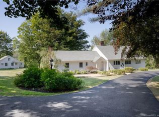 164 Interlaken Rd, Lakeville, CT 06039
