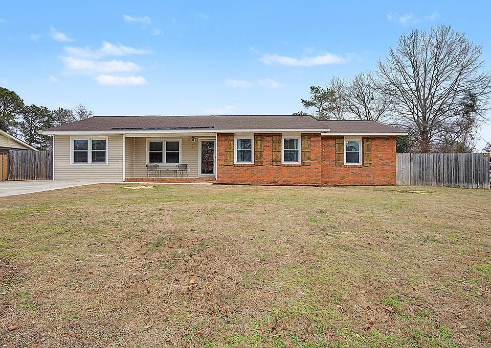 1st image of 109 Lee Dr