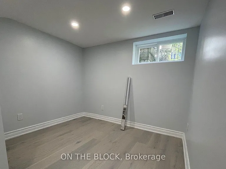 78 Tedford Dr — Photo 5