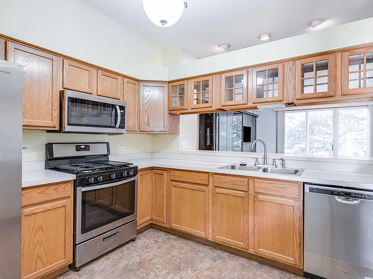 2535 Carrolwood Rd — Photo 6