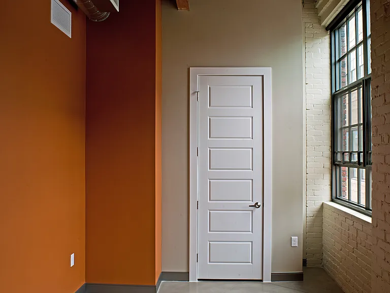 Serrano Lofts — Photo 11