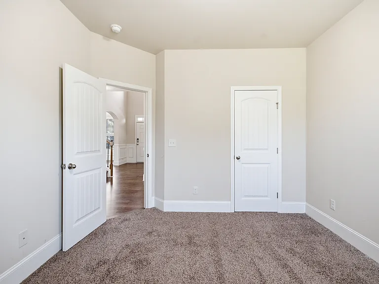 4309 Mantova Dr — Photo 17
