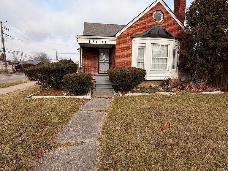 13001 Promenade St — Photo 2