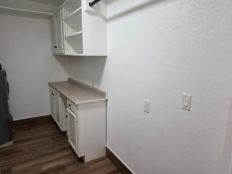 1731 E Redfield Rd — Photo 24