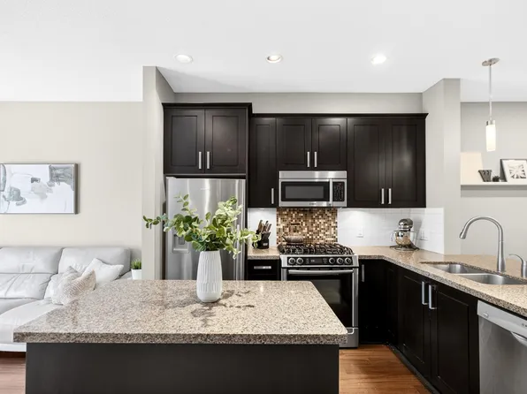2689 Parkway Dr #42, Surrey, BC V4P 0C3