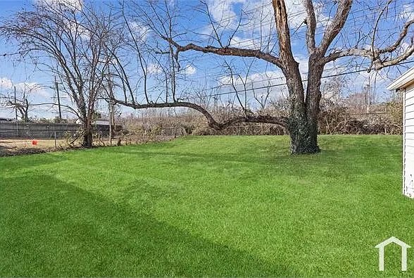11893 Bridgevale Ave — Photo 4