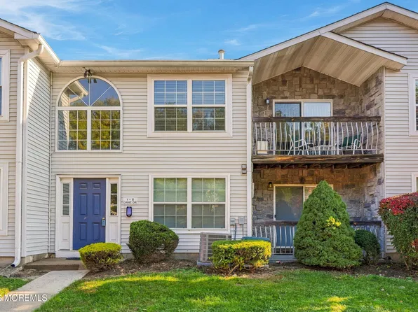 4 Diane Drive, Tinton Falls, NJ 07753