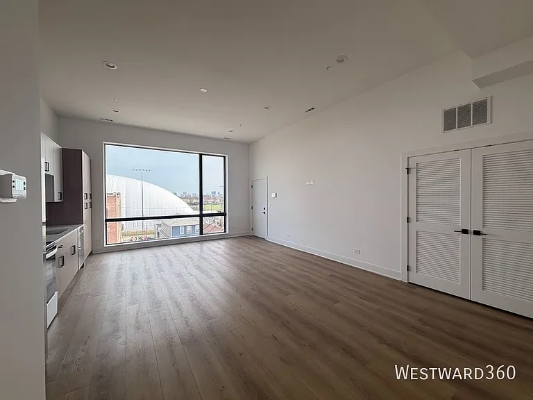 1320 S Ashland Ave #301 — Photo 12