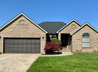 244 Park Lakes Dr, Richmond, KY 40475
