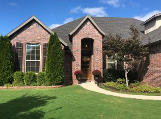 2418 W Cartier St, Fayetteville, AR 72704