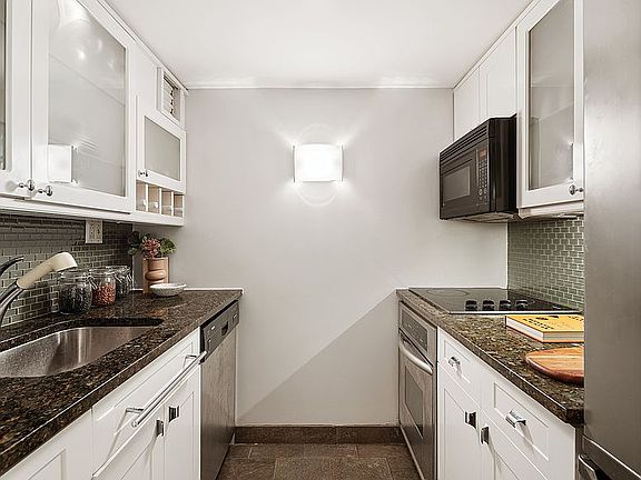 4th image of 235 E 49th St APT 1E