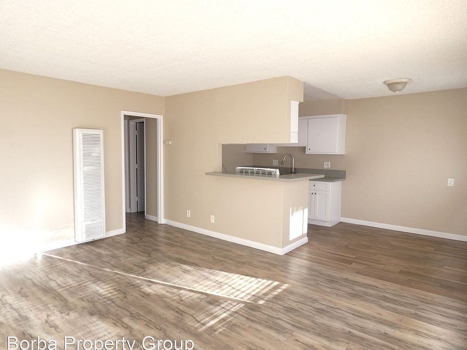 1st image of 522 E 20th St APT 8