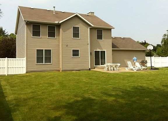 4th image of 1527 Evergreen Pl
