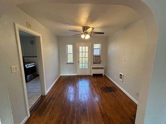 5th image of 3521 Hazelwood Ave APT 1