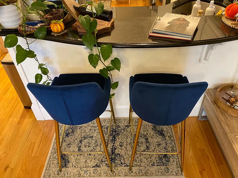 kitchen bar table
