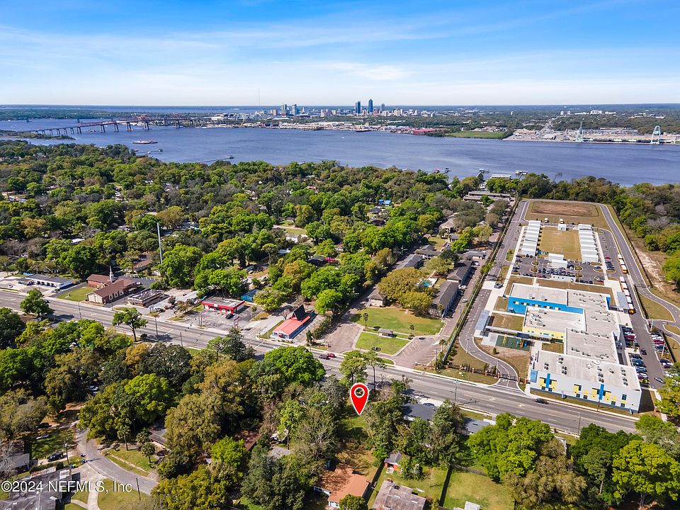 1st image of 2315 UNIVERSITY Boulevard N