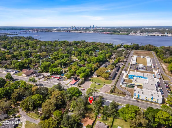 2315 UNIVERSITY Boulevard N, Jacksonville, FL 32211