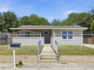 943 S San Eduardo Ave, San Antonio, TX 78237