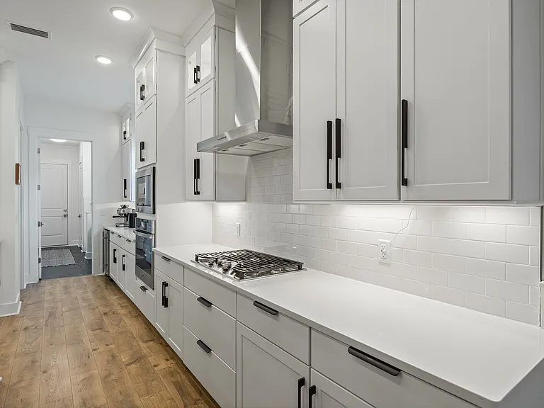 298 W Lafayette Rd — Photo 17