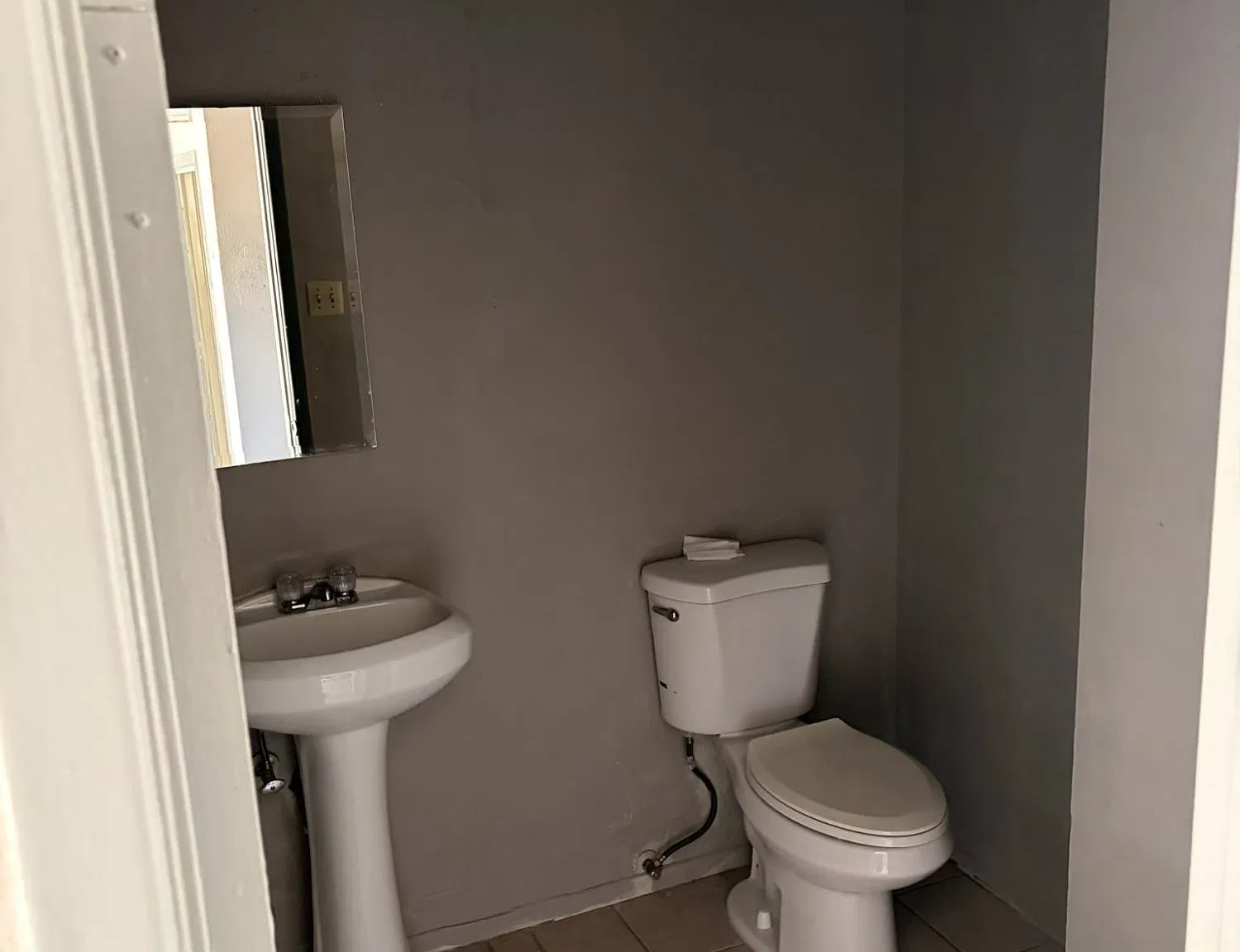 2 bed, 2.0 bath, 960 sqft, $1,200 — Photo 4