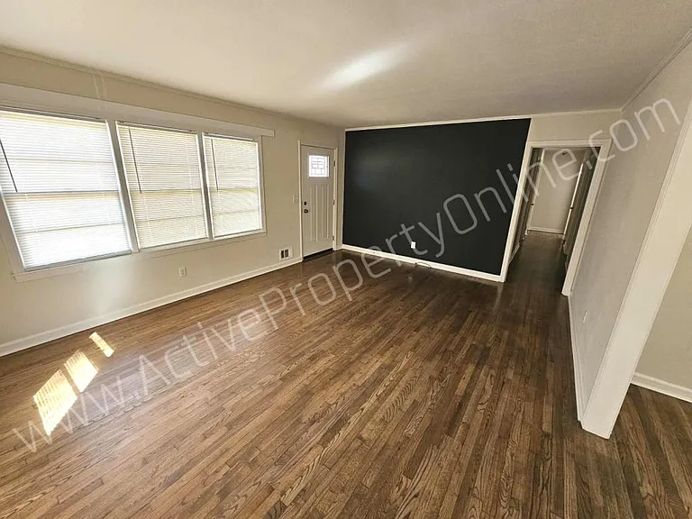 777 Windsor Rd — Photo 3