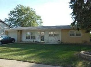 7721 Kensington Ln, Hanover Park, IL