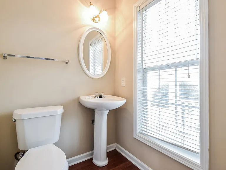 426 Baldwin Ct — Photo 16