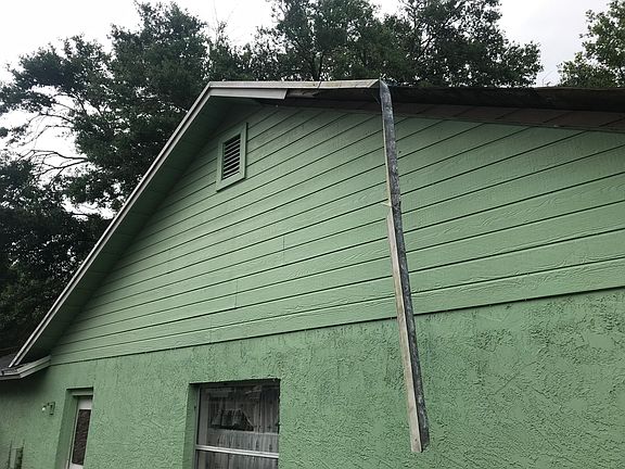 4th image of 5924 Shore Breeze Ln
