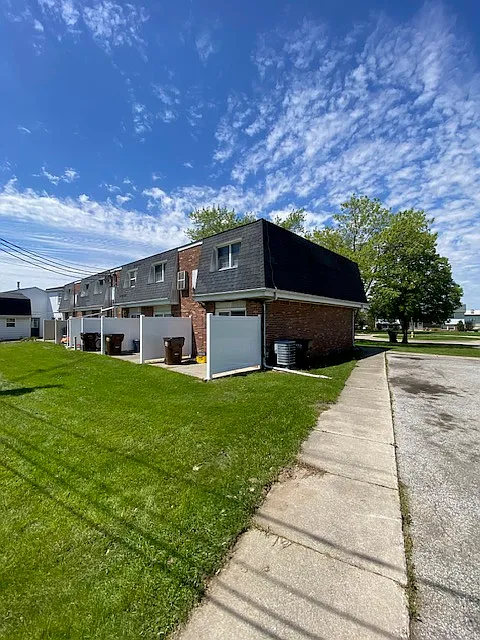 Building Photo - 816 West St #8