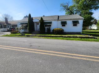 223 Howard St, Stroudsburg, PA 18360