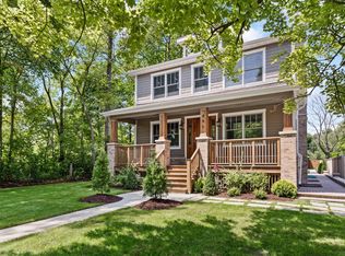 480 Ryan Pl, Lake Forest, IL 60045