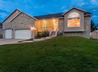 582 N 1775 W, West Pt, UT 84015