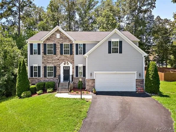 3413 Midhurst Dr, Chester, VA 23831