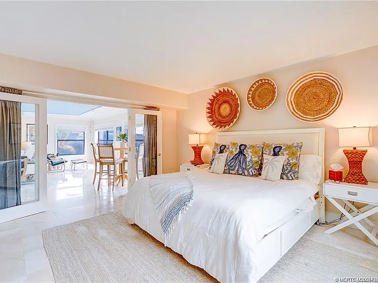 1289 NE Ocean Blvd #6 — Photo 20