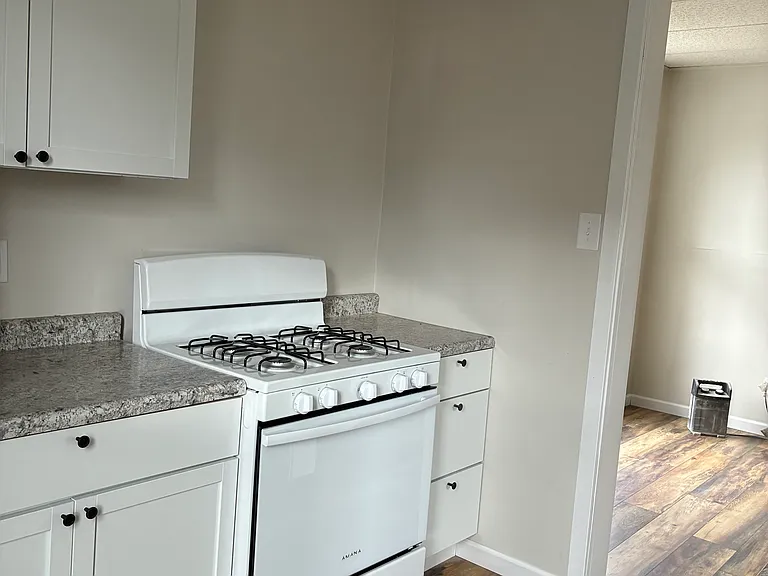 517 Lincolnway E #4D — Photo 6