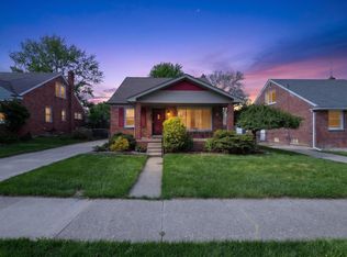 684 Phillips Ave, Clawson, MI 48017