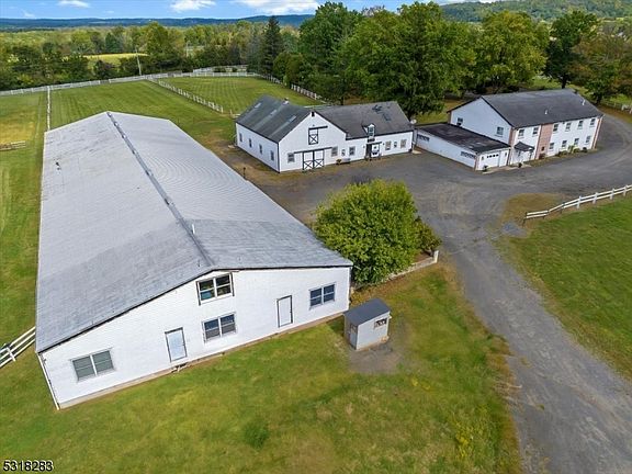 2nd image of 1850 Burnt Mills Rd