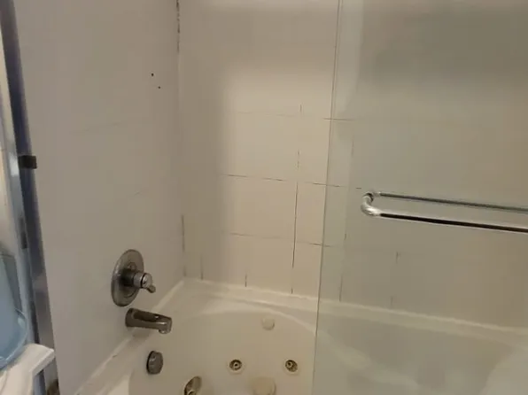 1772 Hammersley Ave Floor 1, Bronx, NY 10469