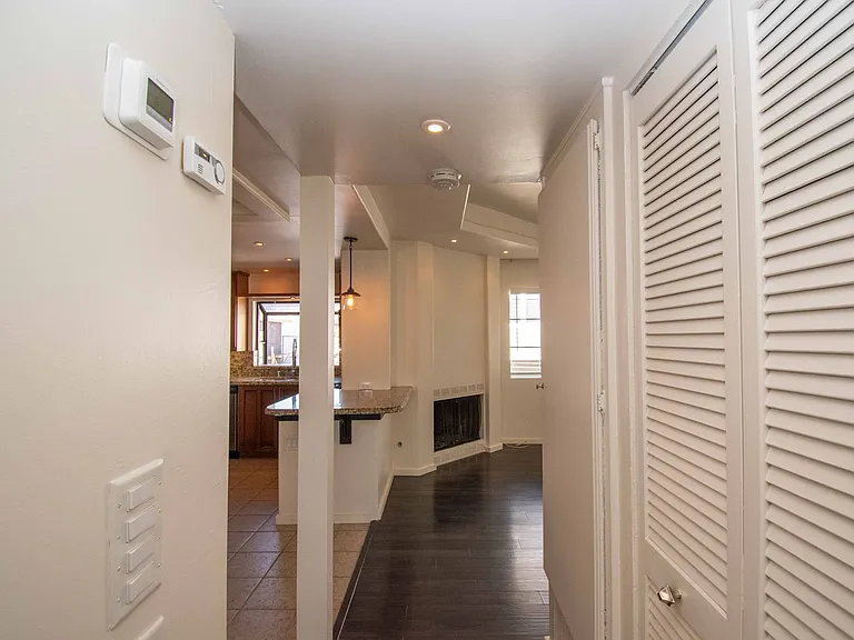 3744 Pershing Ave #4 — Photo 3