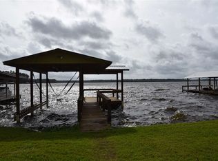 947 Drake Acres Rd, Quincy, FL 32351