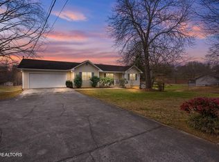 2410 Amanda Ln, Sevierville, TN 37876