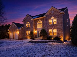 901 Bovee Ln, Powell, OH 43065