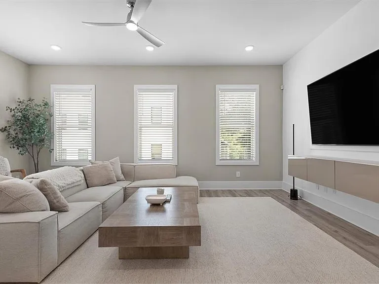 2493 Sycamore Rd NW #4 — Photo 12