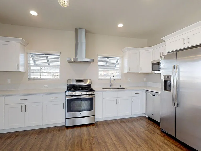 1203 W Gardena Blvd #C — Photo 6