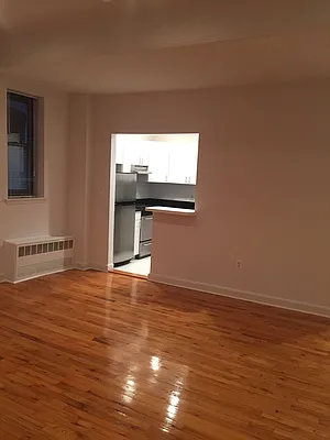 Rented by Metropolis Real Estate of Manhattan | media 36