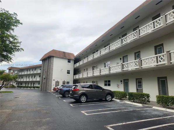 5001 NW 34th St APT 205, Fort Lauderdale, FL 33319