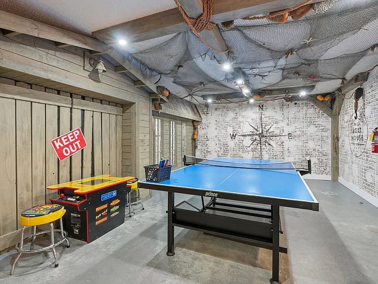 8817 S Thomas Dr #2-ID1355009P — Photo 39
