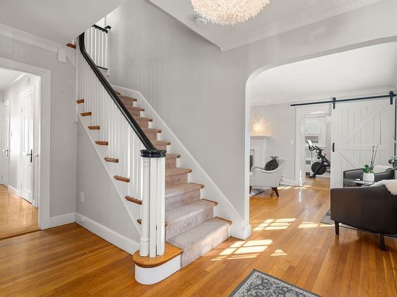 3rd image of 227 Bonad Rd