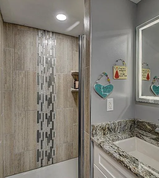 17316 Iris Cir — Photo 3