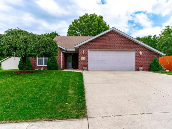 409 S Van Scoyoc St, Avilla, IN 46710